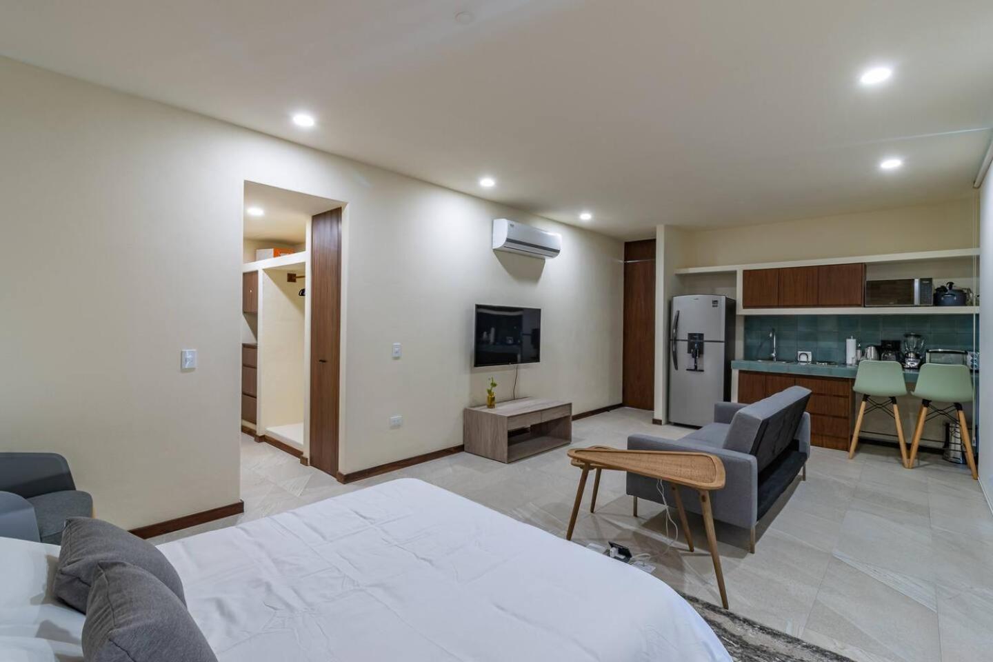 ホテル Pool View Loft Steps From The Ocean In Punta Cocos - C101 ホルボックス島 エクステリア 写真
