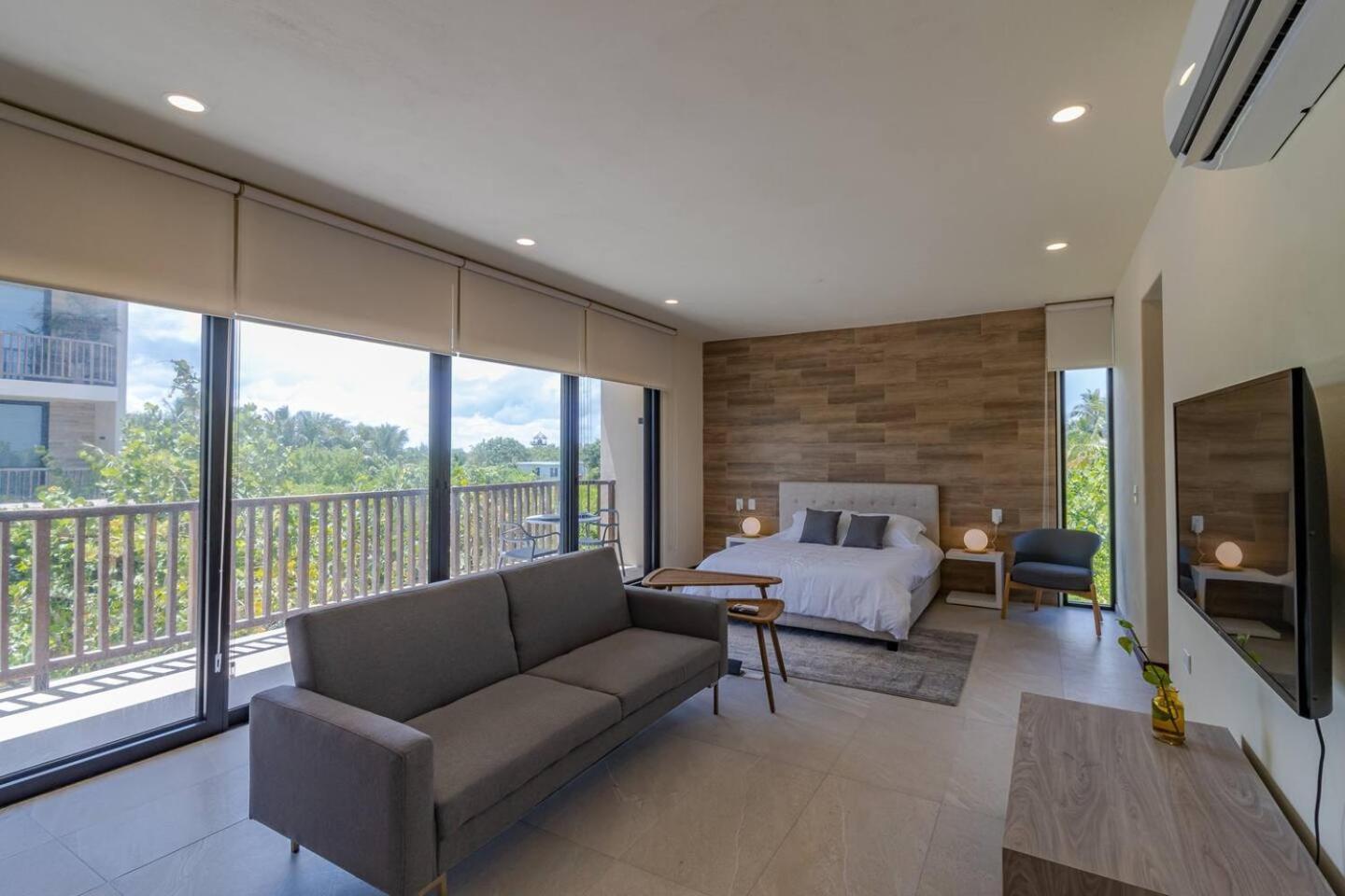 ホテル Pool View Loft Steps From The Ocean In Punta Cocos - C101 ホルボックス島 エクステリア 写真