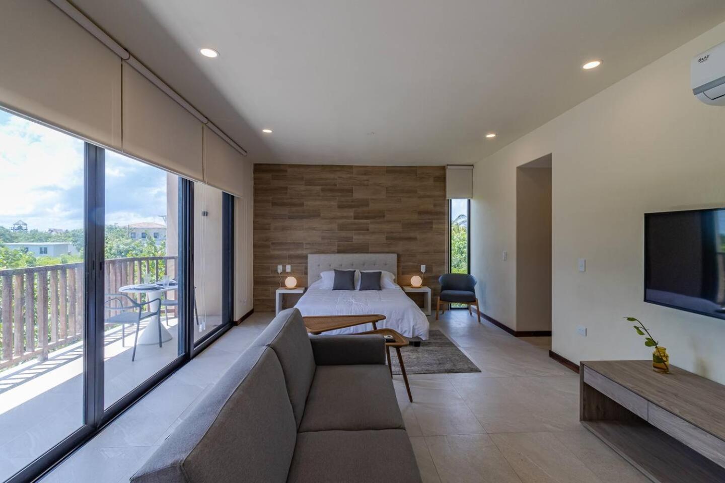ホテル Pool View Loft Steps From The Ocean In Punta Cocos - C101 ホルボックス島 エクステリア 写真