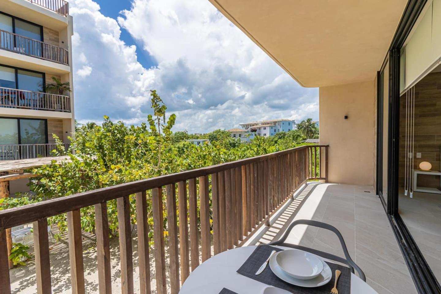 ホテル Pool View Loft Steps From The Ocean In Punta Cocos - C101 ホルボックス島 エクステリア 写真