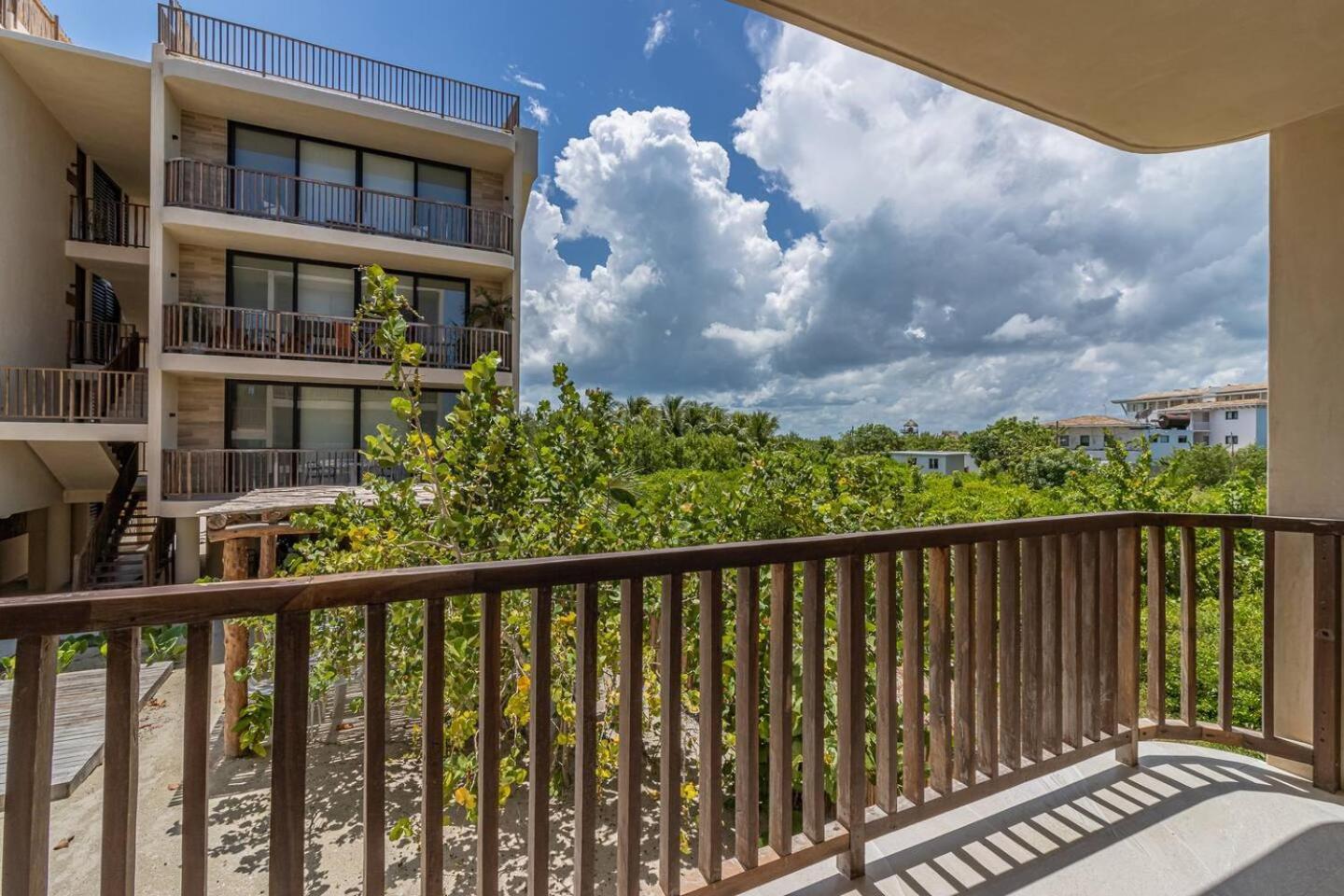 ホテル Pool View Loft Steps From The Ocean In Punta Cocos - C101 ホルボックス島 エクステリア 写真